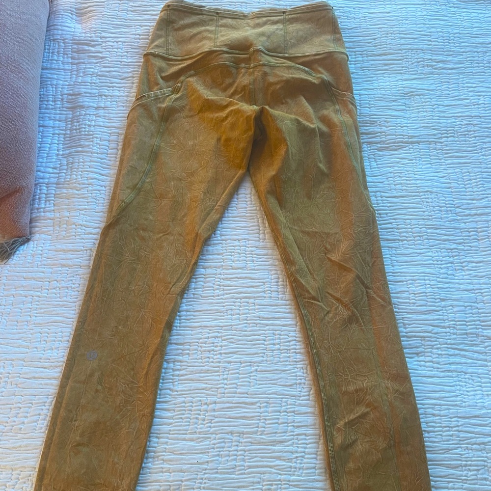 Lulu Lemon mustard space dye leggings